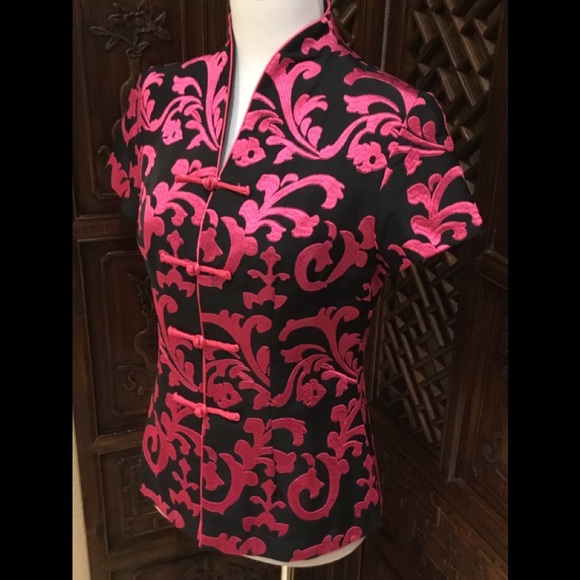 💕 ASIAN DESIGN TOP NWT SIZE 34 - Picture 3 of 8